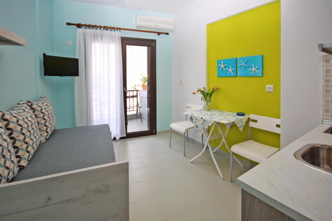 Acrothea Apartments Ormos Panagias Exterior foto